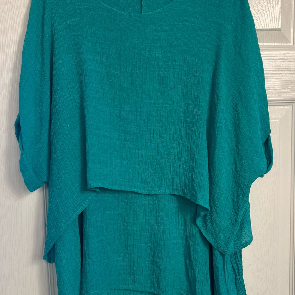 Like New Umgee Teal Layered Gauze Blouse